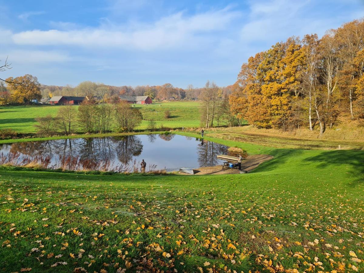 Byskolansvandrarhem Bronnestad Экстерьер фото