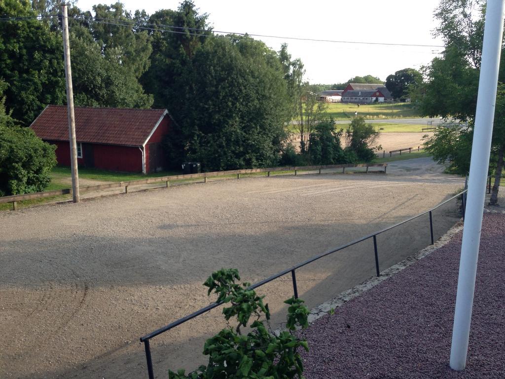 Byskolansvandrarhem Bronnestad Экстерьер фото