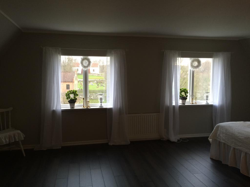 Byskolansvandrarhem Bronnestad Экстерьер фото